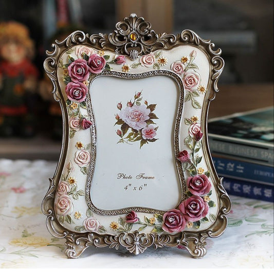 Vintage Floral Resin Photo Frame – 4" x 6"